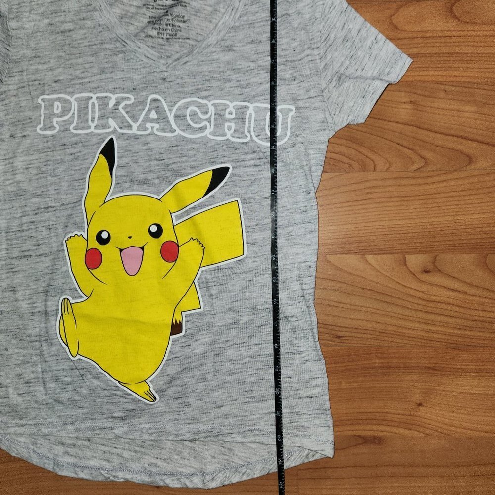 Pokémon Women’s Grey Pikachu Shirt || Small EUC - Picture 5 of 9